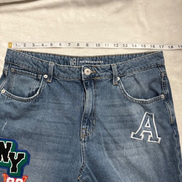 Womens Distressed Patchwork Denim Jeans Embroidered Juniors Size15 No Boundaries - Picture 6 of 13